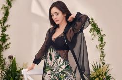 英雄联盟总决赛2025-当天山雪豹遇见蜂群，库里的三分雨浇灭夏洛特