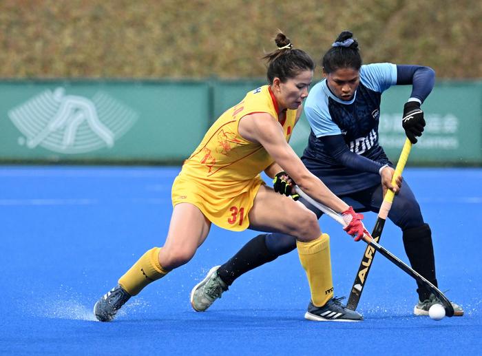 瑞士女子曲棍球队晋级半决赛