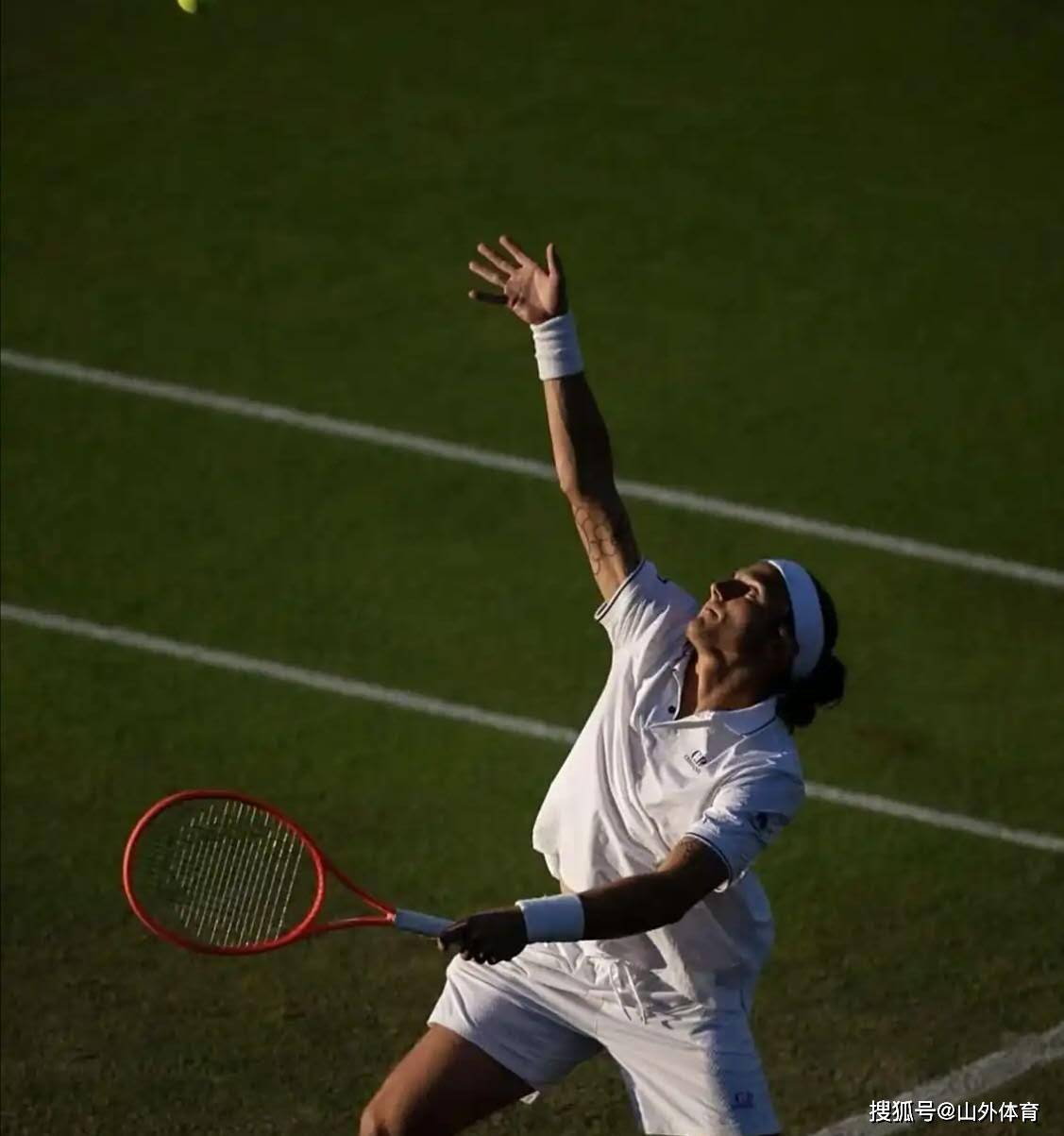 美网翻盘温网，纳达尔点燃赛场