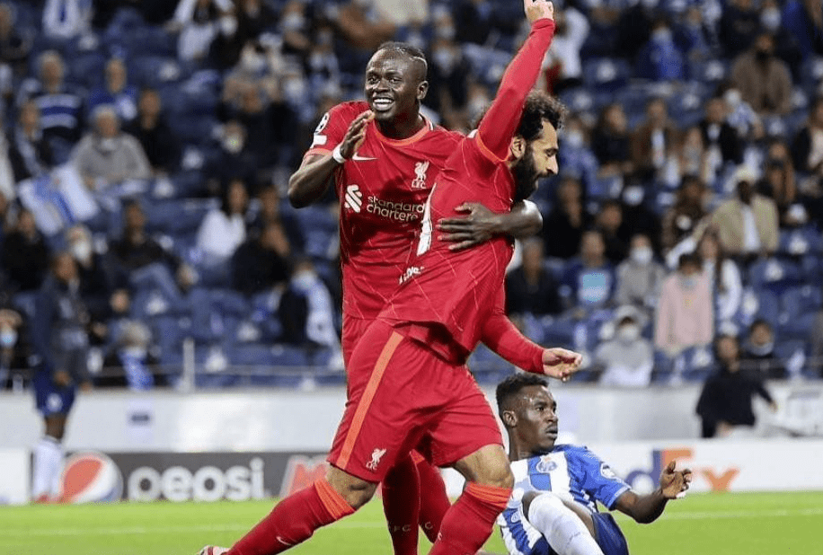 曼城翻盘巴黎，苏亚雷斯状态火热