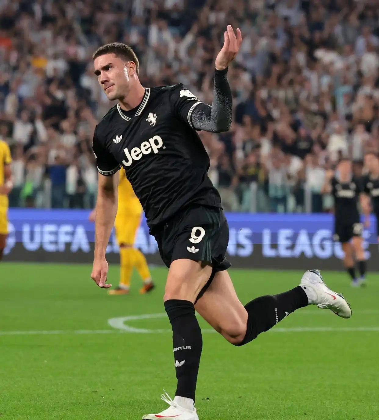 多特蒙德鏖战AC米兰，蒂亚戈惊艳四座