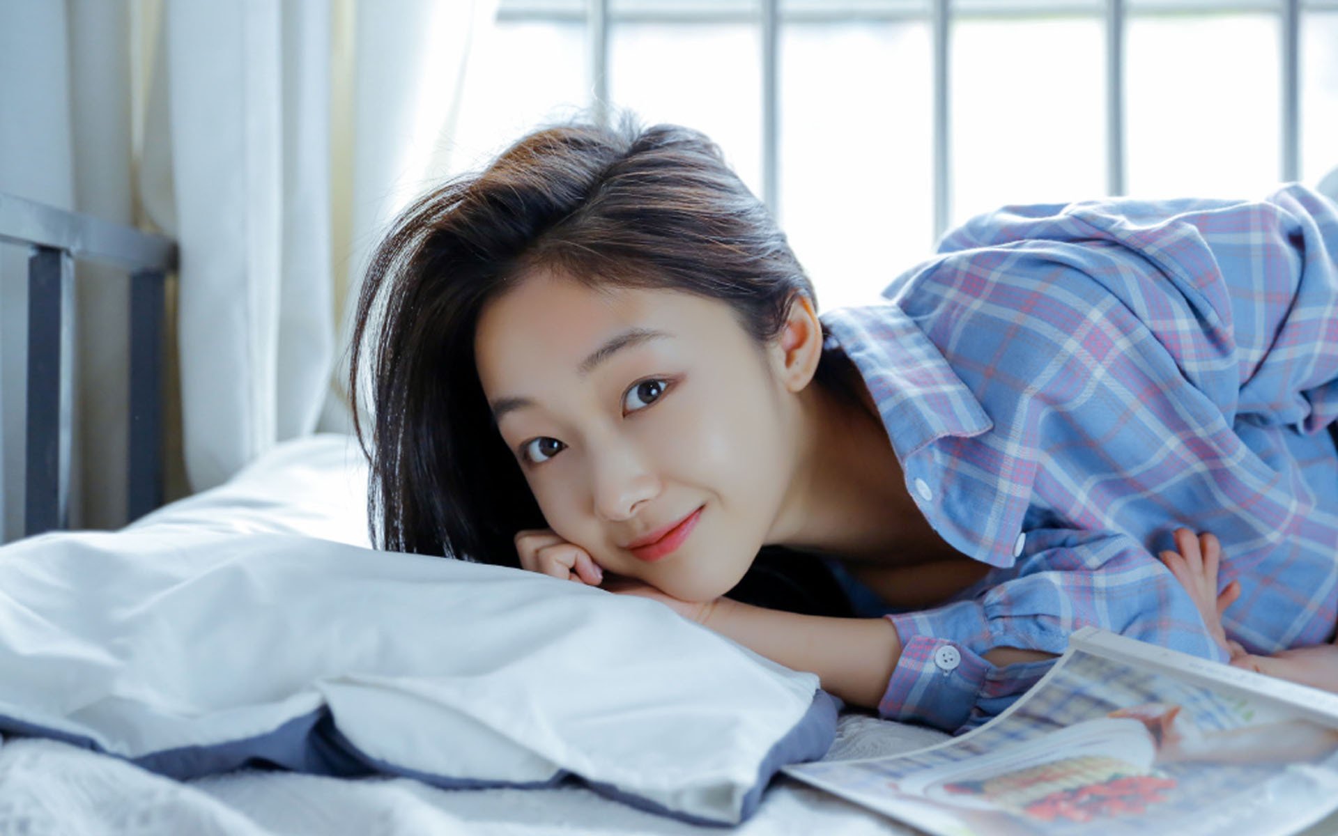 当佛罗伦萨的战术画笔遇见厄瓜多尔的野性山河,德布劳内,足球交响乐的伟大指挥家