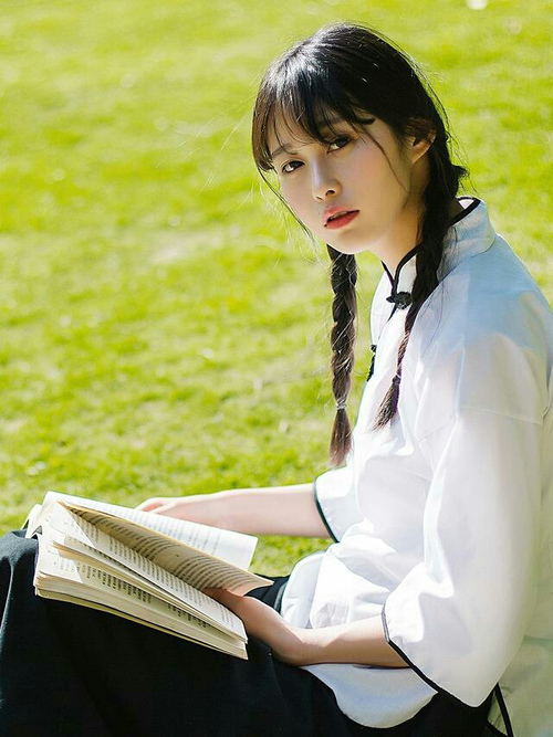 多特蒙德对阵几内亚，当钢铁交响乐遇见原始鼓点，巴尔韦德如何让比赛在第7分钟就失去悬念？