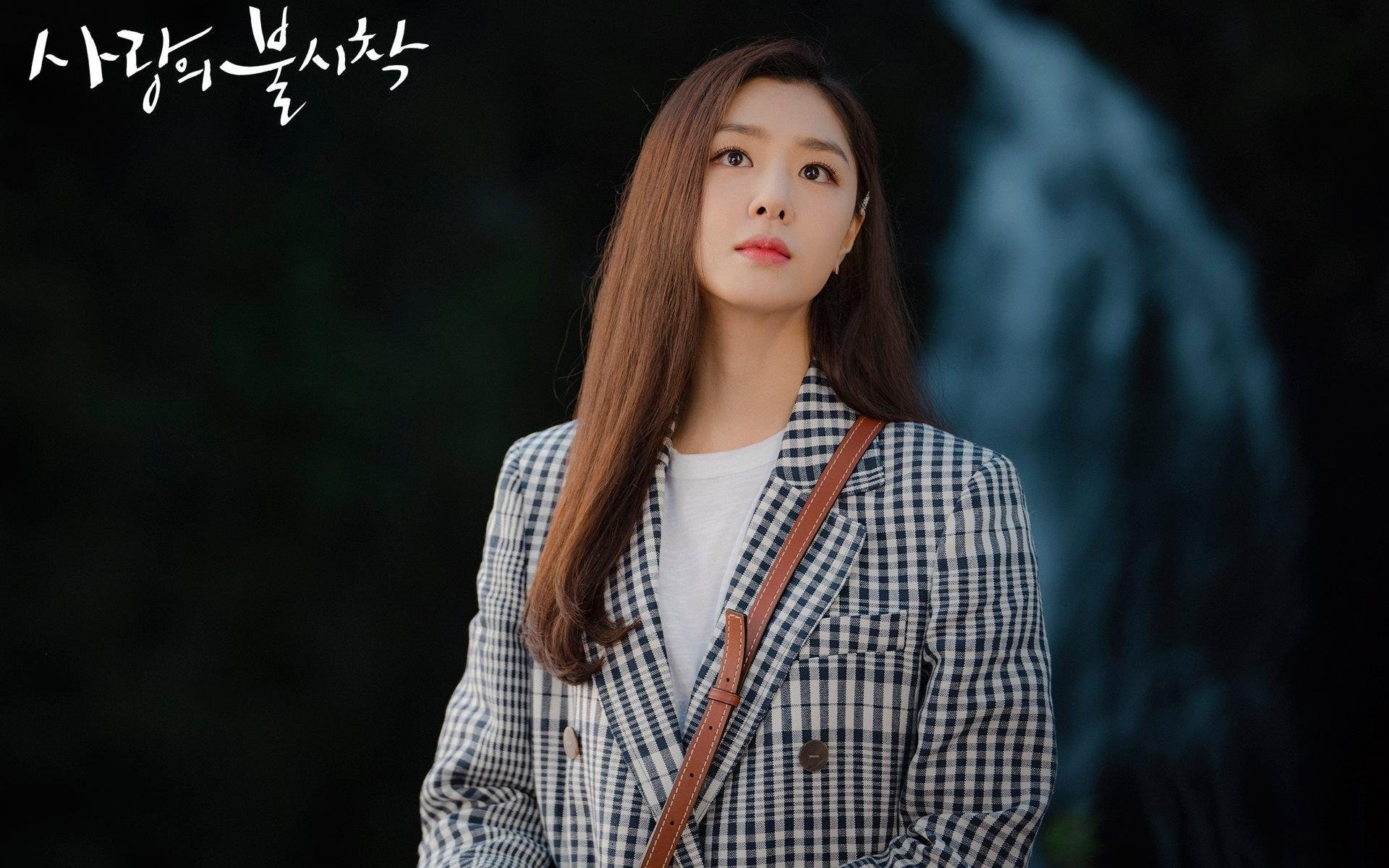 虚拟征途与现实角斗场，奥纳纳的双面风暴