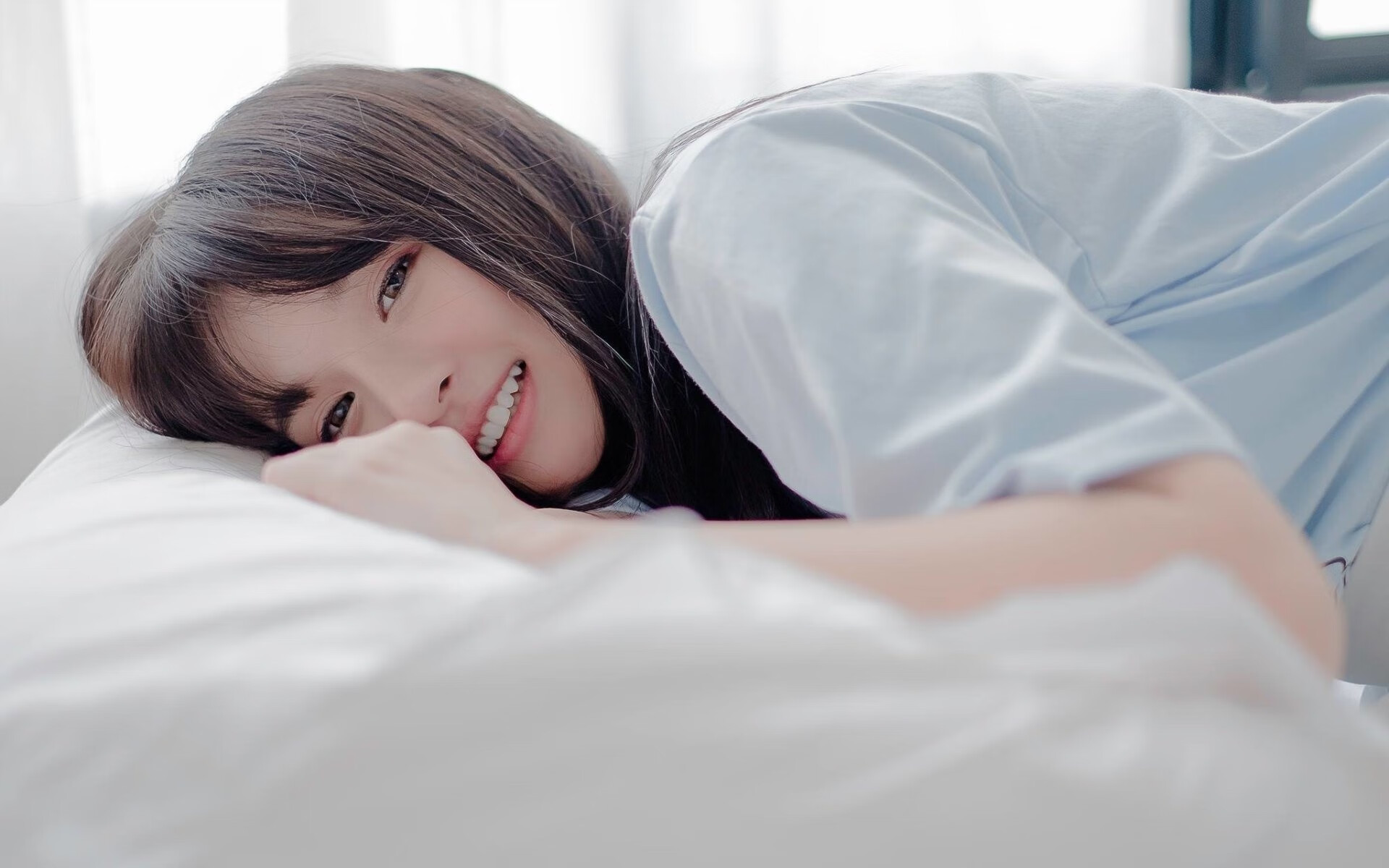 橙风暴席卷街道，荷兰在F1焦点战中完胜挪威